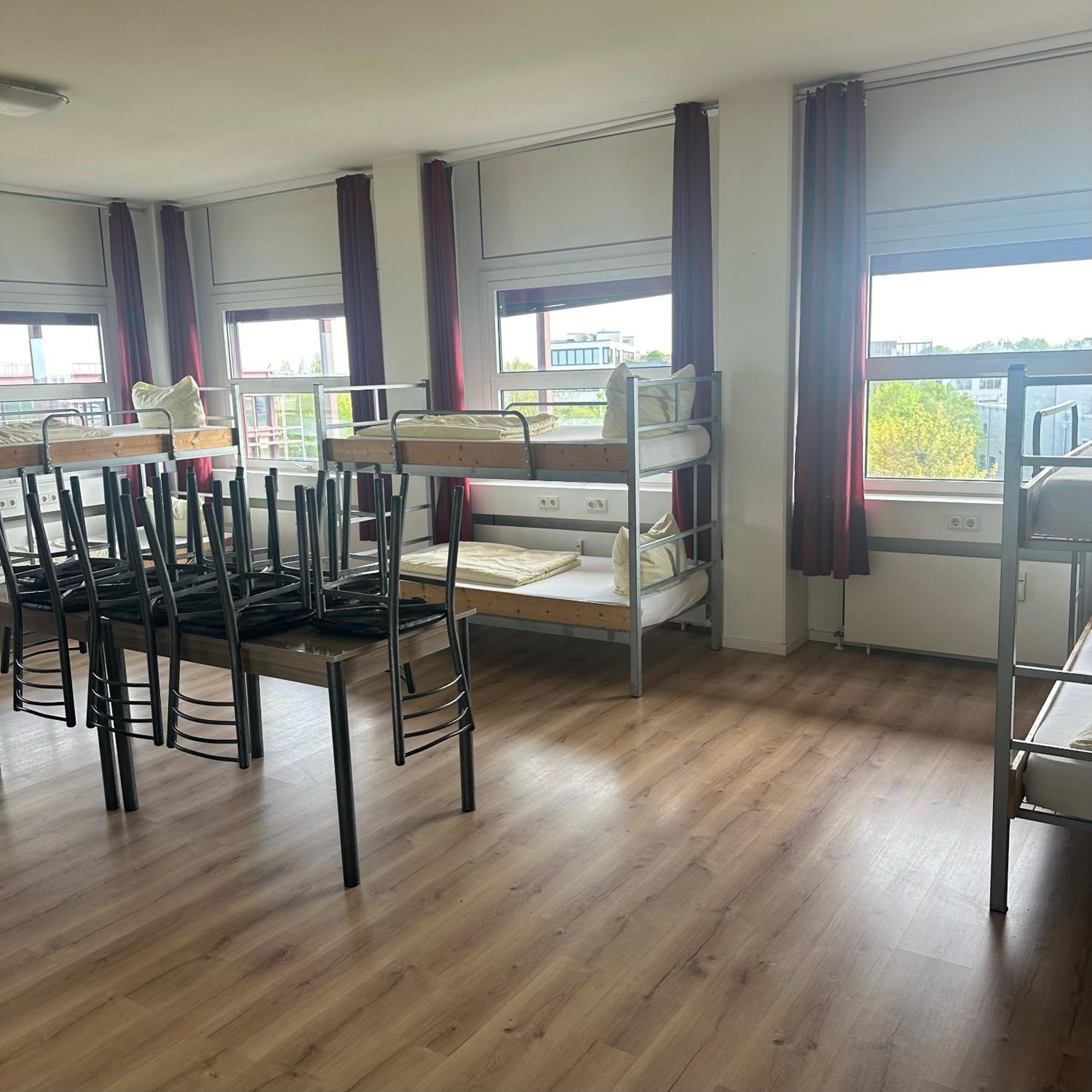 Low Budget Hostel — Photos 2
